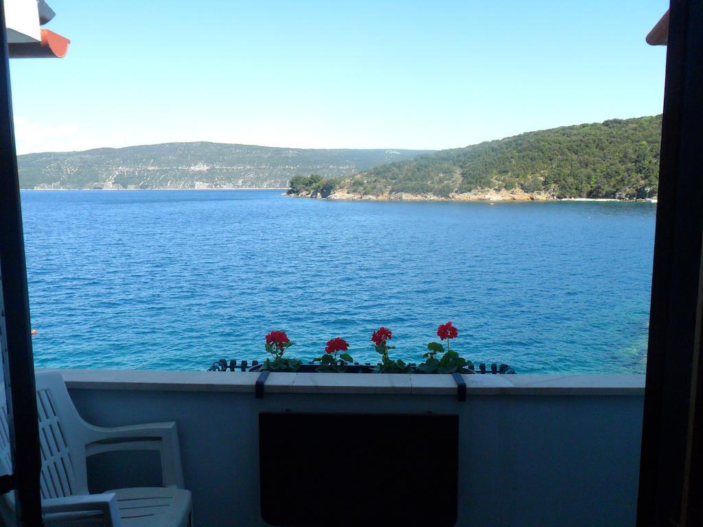 Sobe Mamalu Bed & Breakfast Valun Room photo
